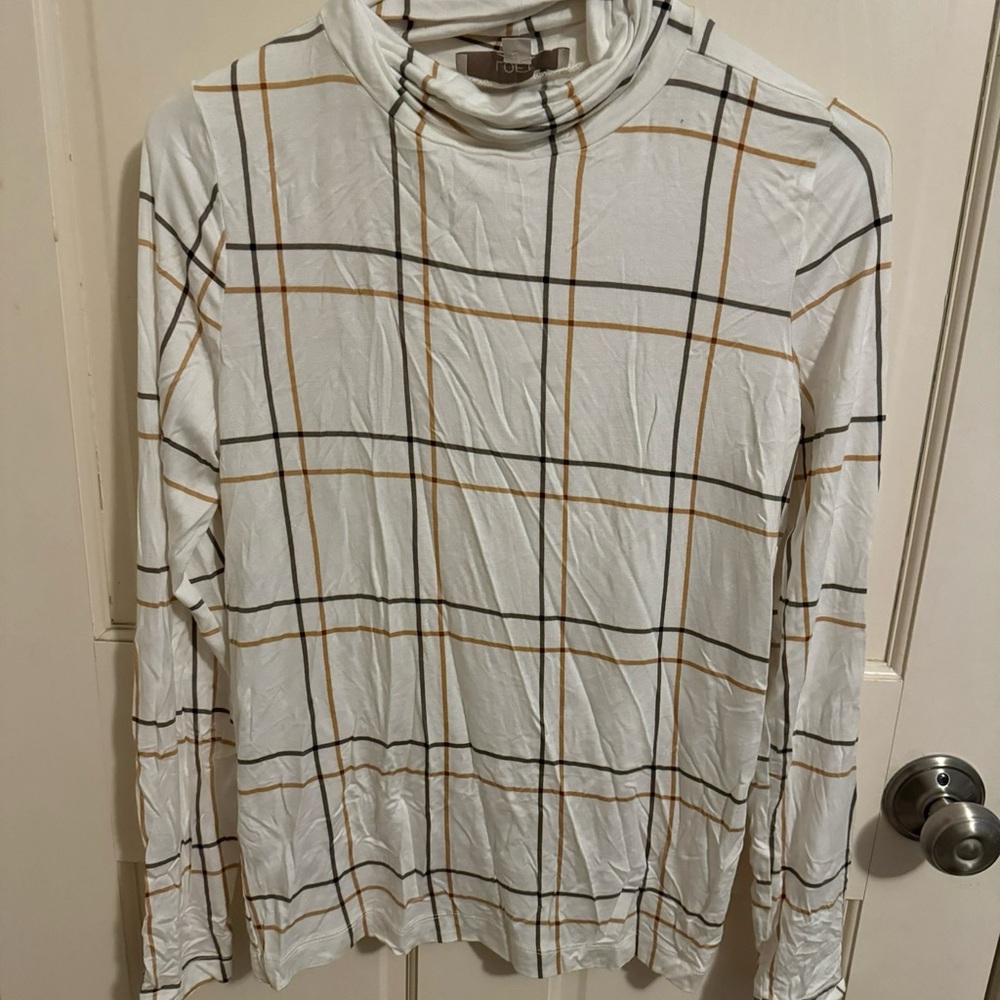 Long sleeve turtleneck